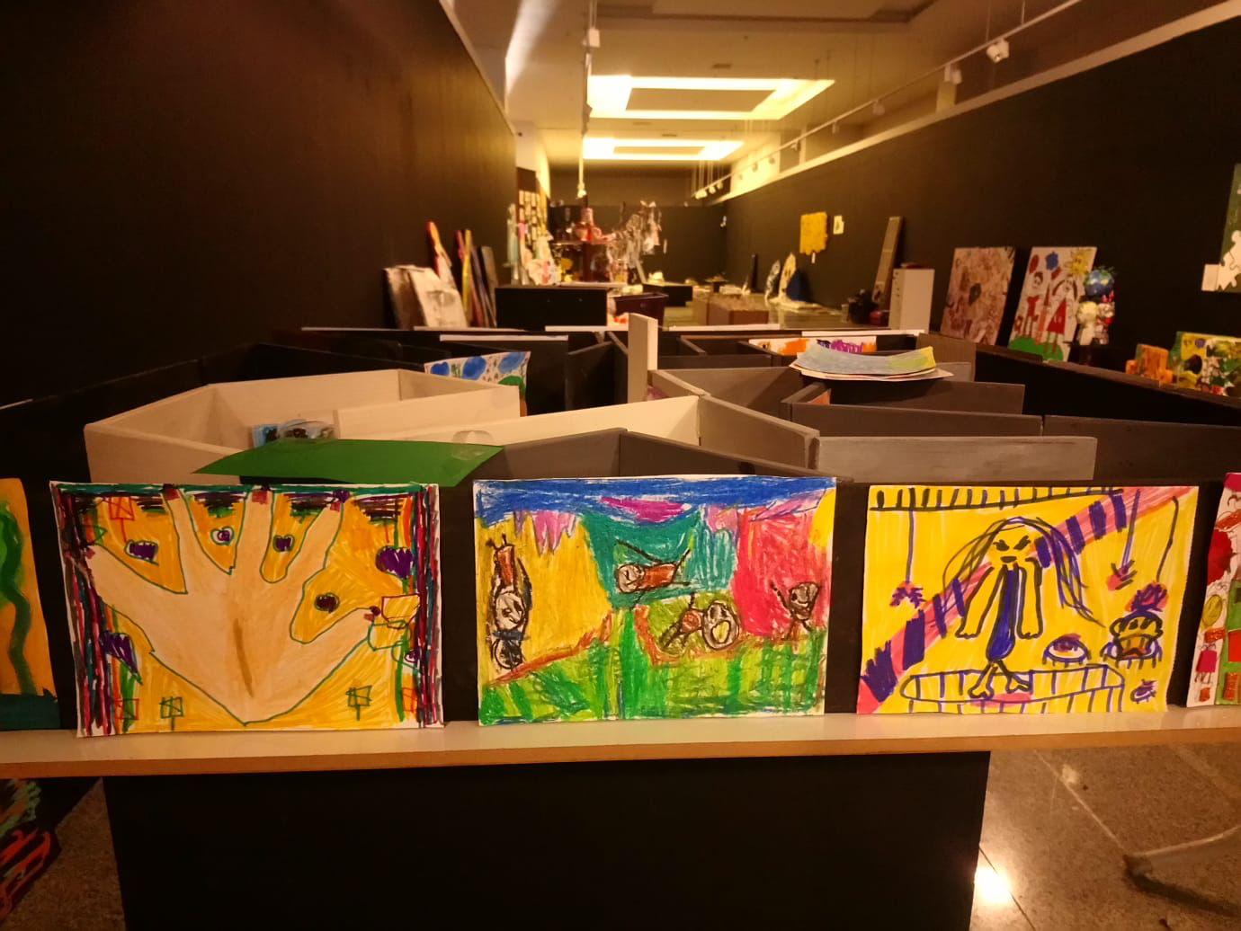 İlkokul öğrencileri tasarladı galeride sergileniyor